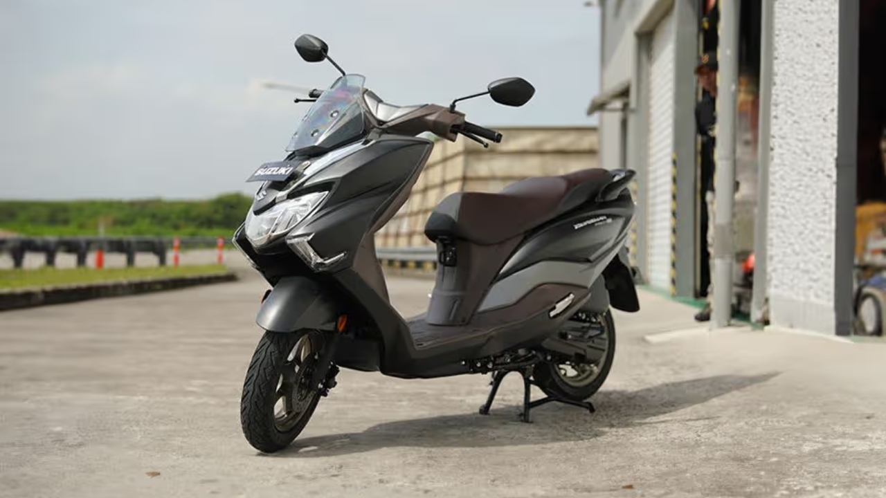 Suzuki Burgman 125 Black Edition 2026: Precio en Carretera, Colores y Modelo Base