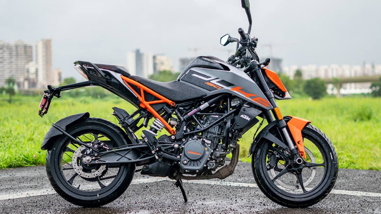 KTM Duke 160 2026 | Review del Display TFT, Precio en Carretera, Colores y Velocidad Máxima