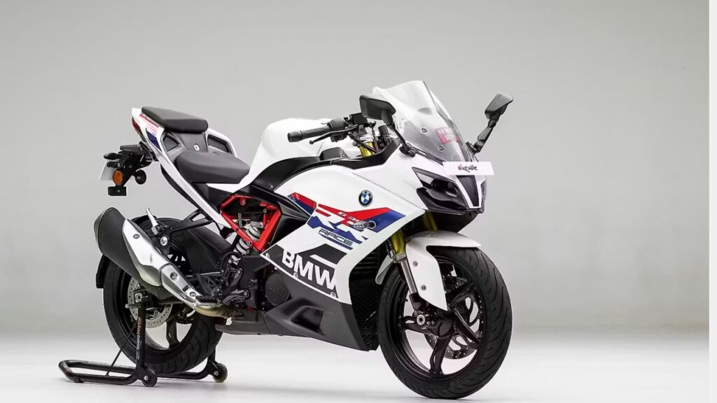 BMW G310RR 2026 Totalmente Modificada | Pantalla de Navegación en la RR310 por SKD Bike World