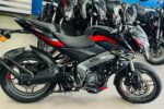 Bajaj Pulsar NS 200 2026: Reseña Completa con ABS Monocanal, la Mejor 200cc por Menos de 1.6 Lakh